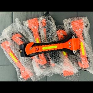 One Safety Hammer Emergency Escape Tool Survival Kit